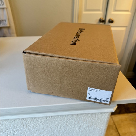 Reformation Marisol platform Heel size 7. - Picture 8 of 8